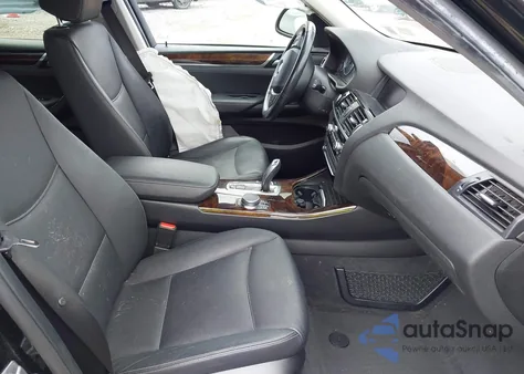 2017 BMW X3 xDrive28I z USA, uszkodzony, nr VIN 5UXWX9C35H0W72579